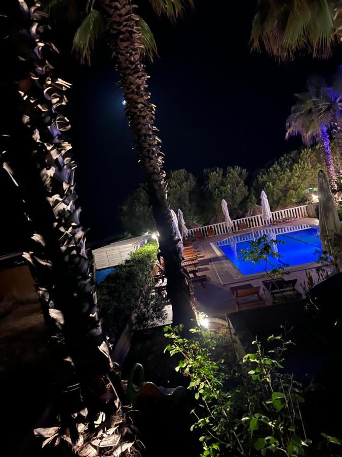 Villa Kastel Povljana Bagian luar foto